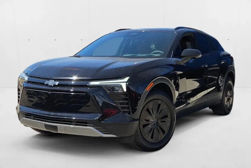 2025 Chevrolet Blazer EV photo 1