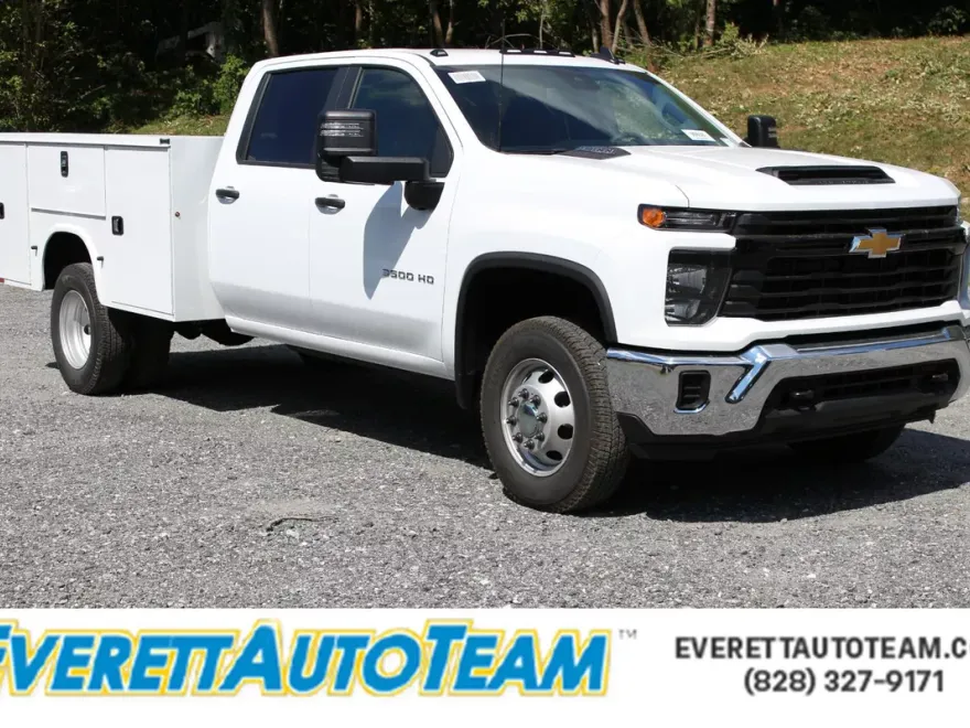 2025 Chevrolet Silverado 3500HD Work Truck photo 1