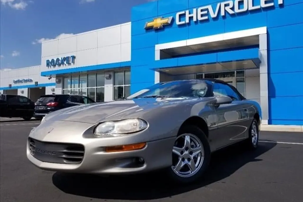 1999 Chevrolet Camaro Z28 photo 1