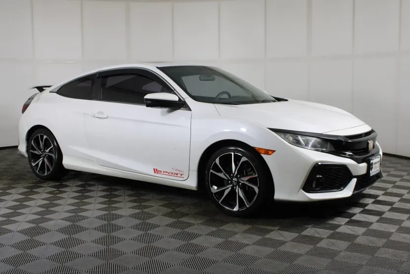 2017 Honda Civic Si photo 1