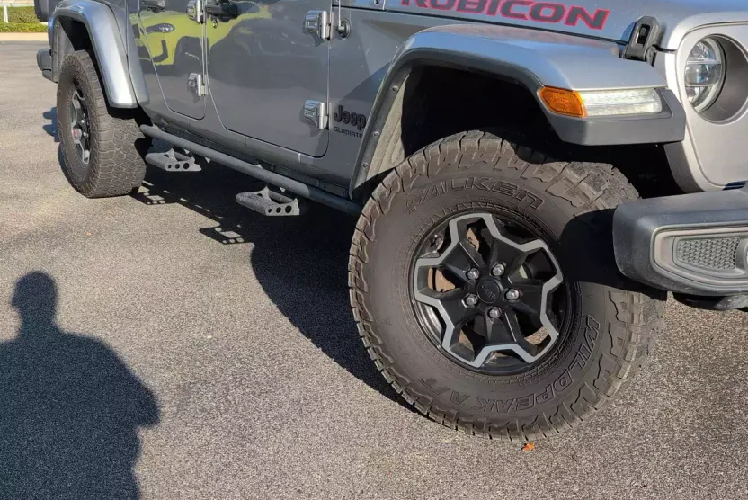 2020 Jeep Gladiator Rubicon photo 1
