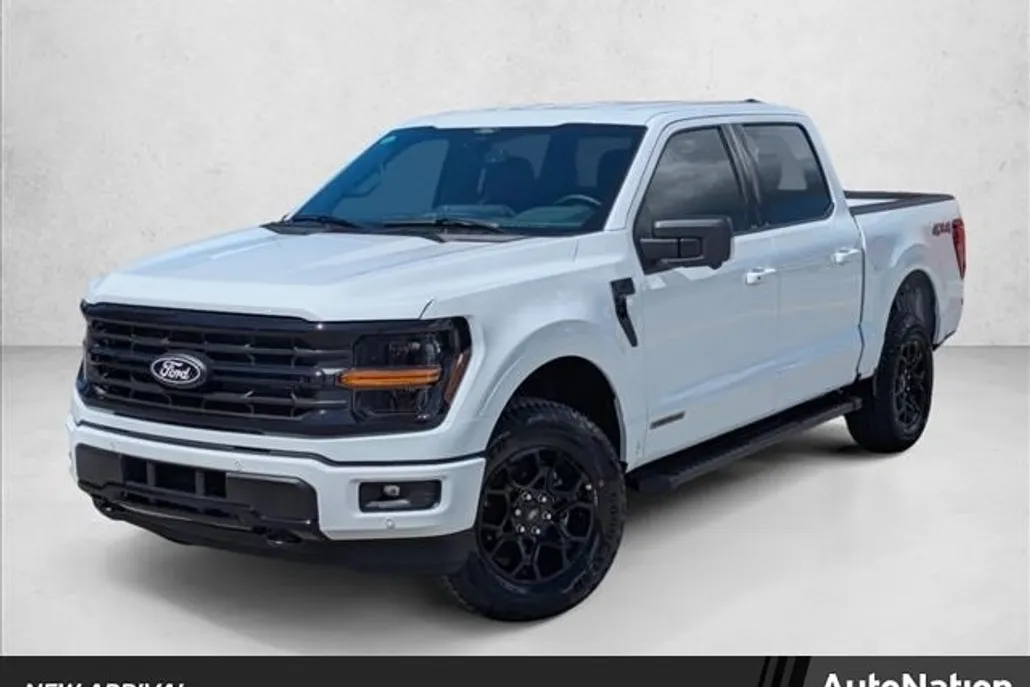 2025 Ford F-150 XLT photo 1