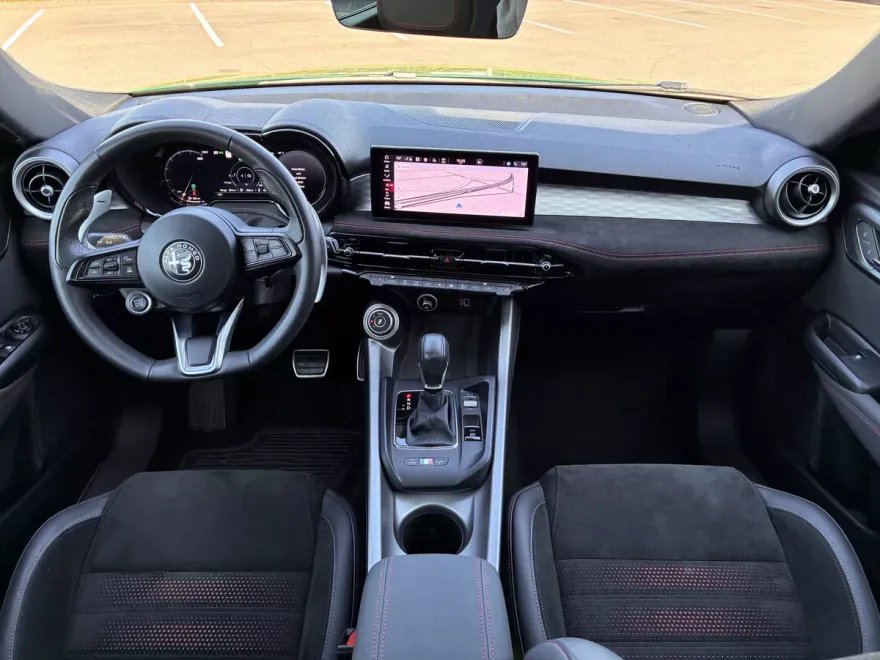 2024 Alfa Romeo Tonale Veloce photo 1