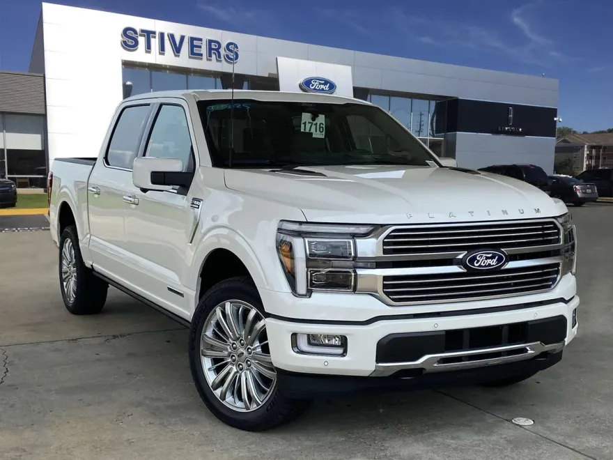 2025 Ford F-150 Platinum photo 1