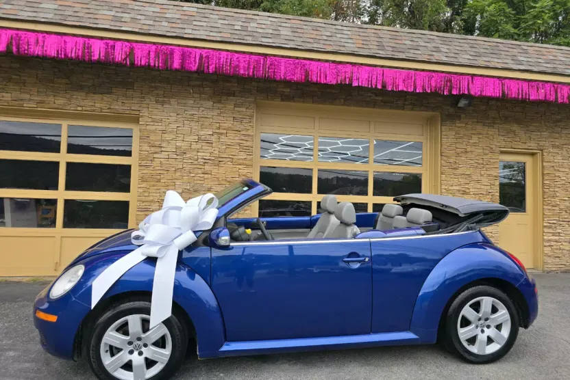 2007 Volkswagen Beetle 2.5L Convertible photo 1