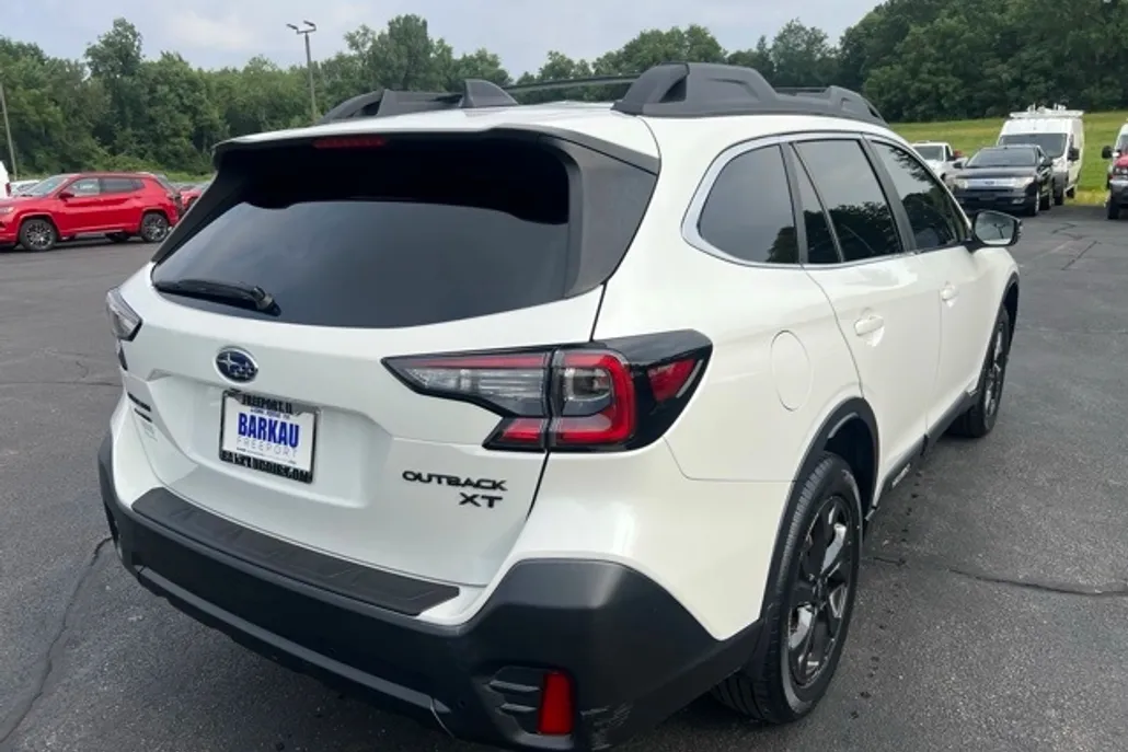 2020 Subaru Outback Onyx Edition XT photo 1
