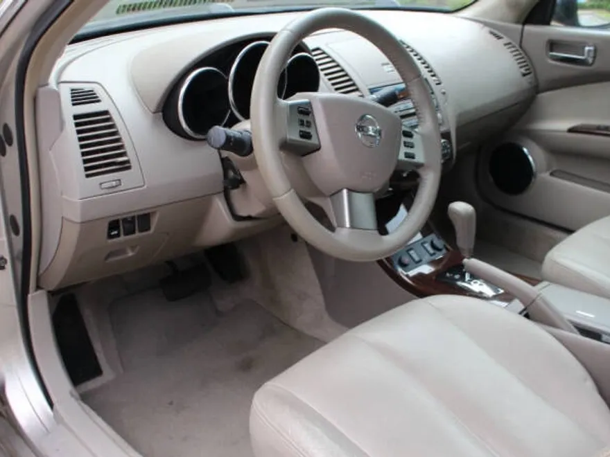 2006 Nissan Altima 3.5 SE photo 1