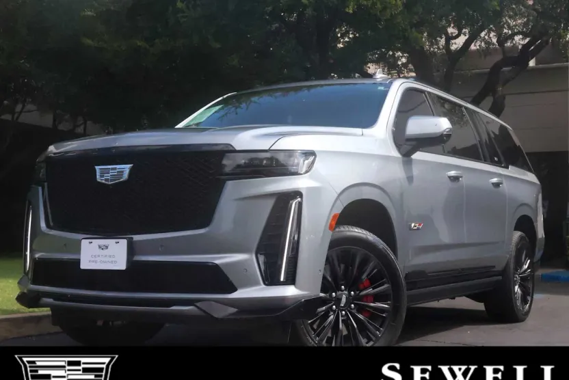 2024 Cadillac Escalade ESV V-Series photo 1