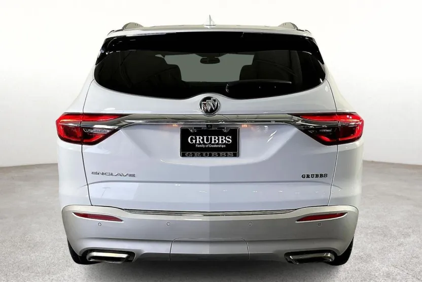 2021 Buick Enclave Essence photo 1