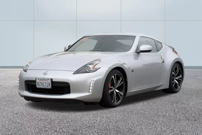 2020 Nissan 370Z Sport Touring photo 1