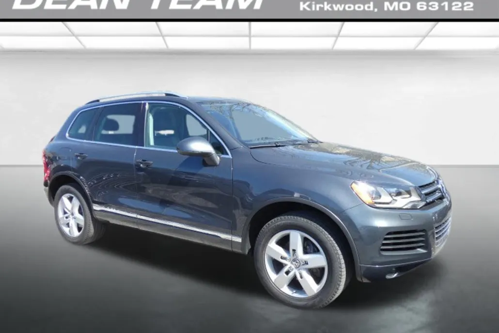 2012 Volkswagen Touareg Lux photo 1