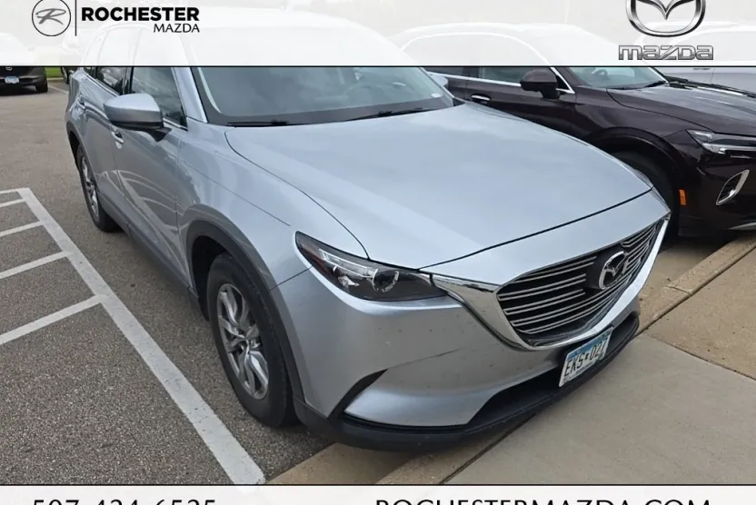 2016 Mazda CX-9 Touring photo 1