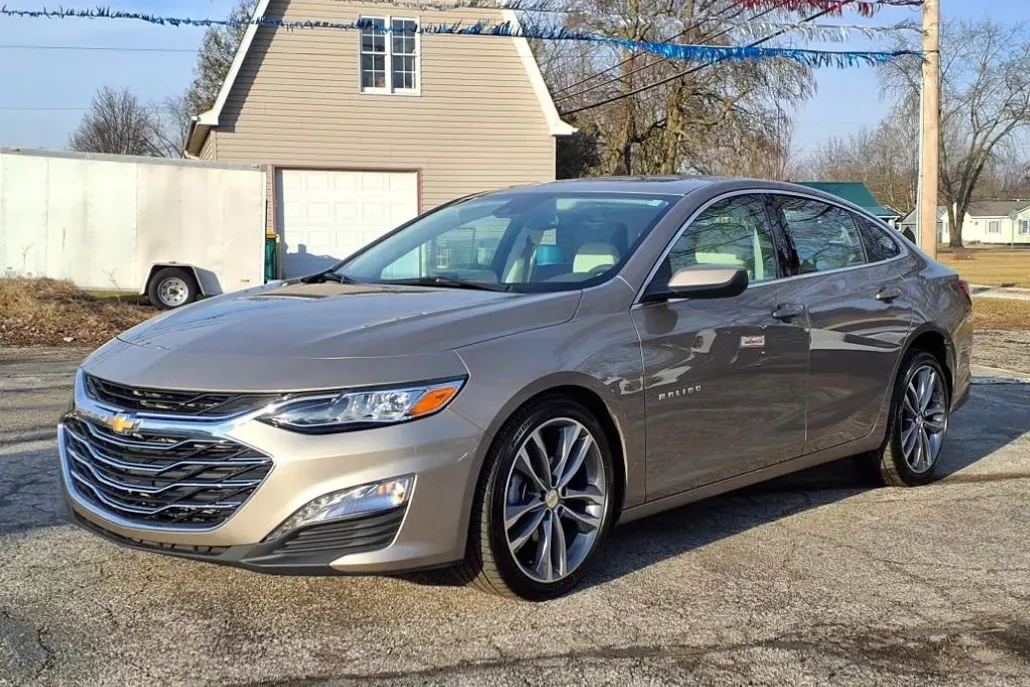 2024 Chevrolet Malibu Premier 2LT photo 1