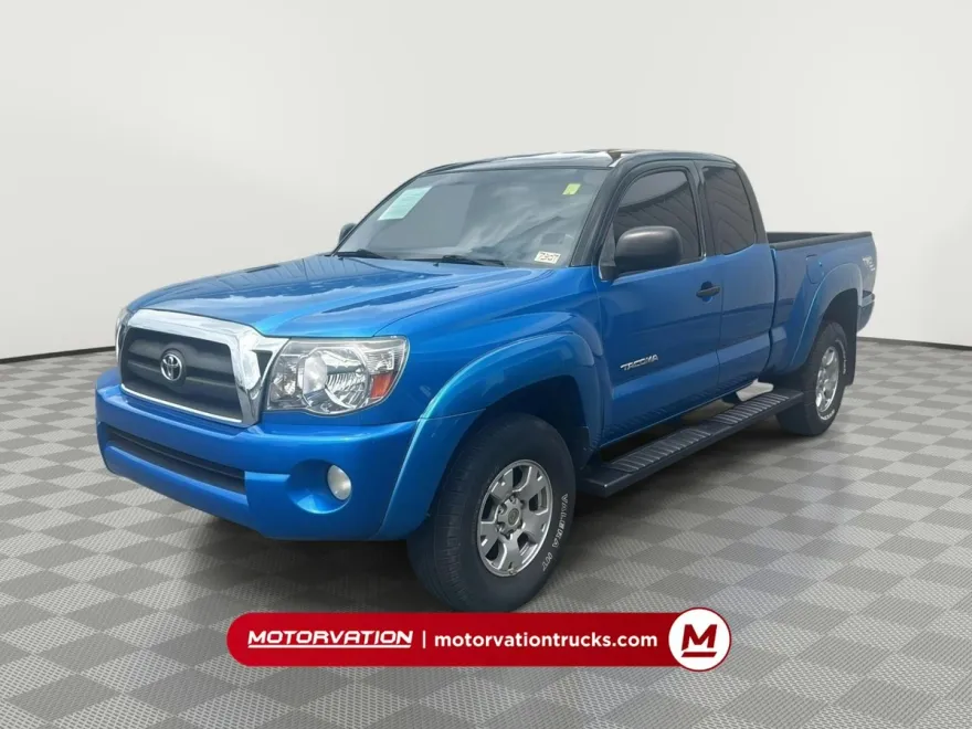 2005 Toyota Tacoma PreRunner photo 1