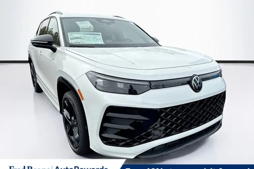 2025 Volkswagen Tiguan SE R-Line Black photo 1