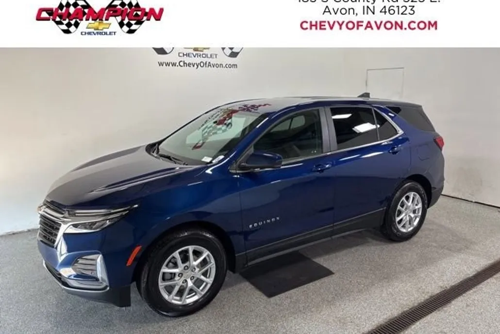 2022 Chevrolet Equinox LT photo 1