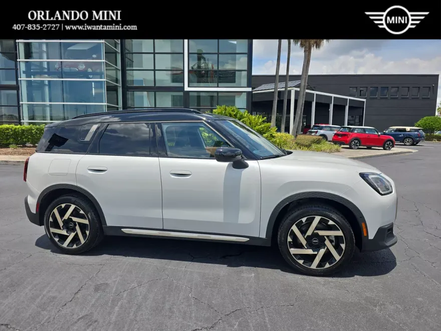 2025 Mini Countryman S ALL4 photo 1