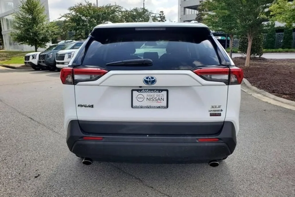 2022 Toyota RAV4 Hybrid XLE photo 1