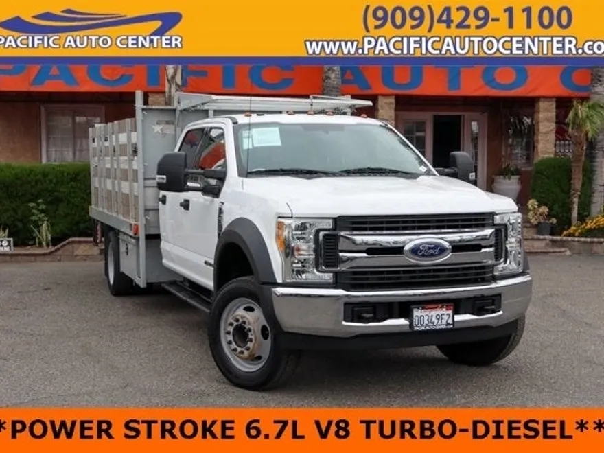 2017 Ford F-550 photo 1