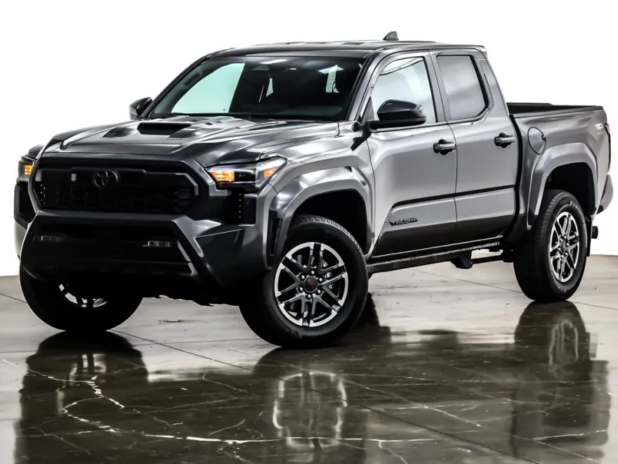 2024 Toyota Tacoma TRD Sport photo 1