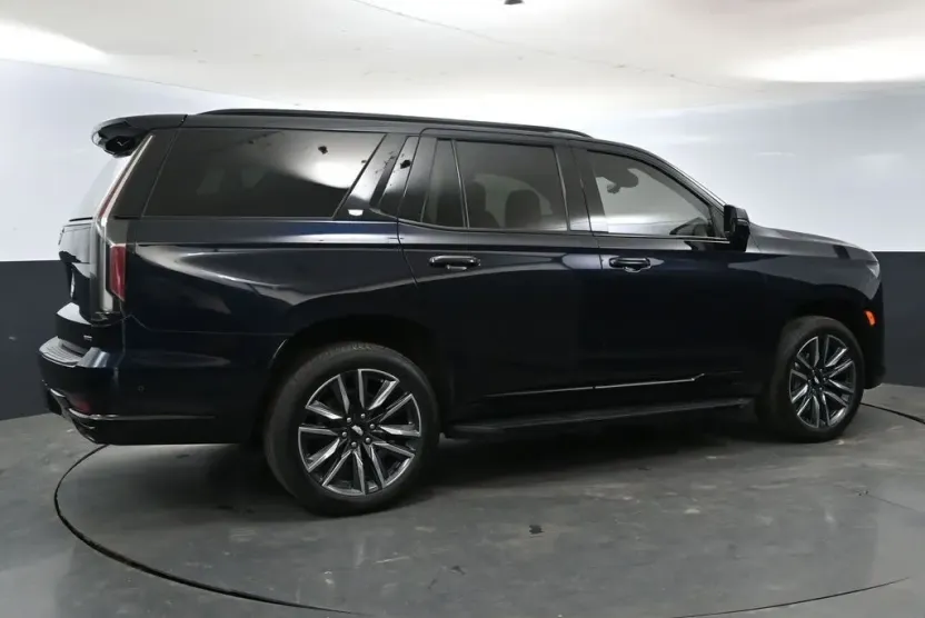 2023 Cadillac Escalade Sport photo 1