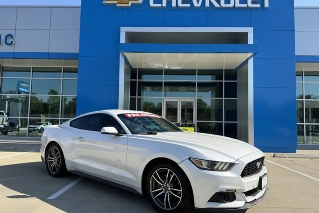 2017 Ford Mustang EcoBoost Premium photo 1