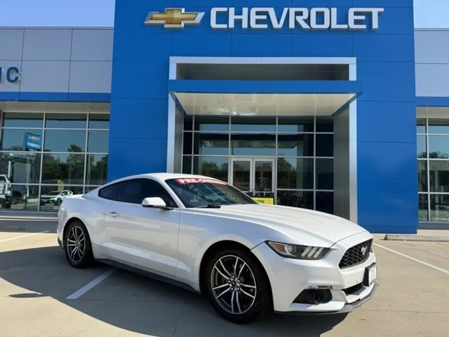 2017 Ford Mustang EcoBoost Premium photo 1