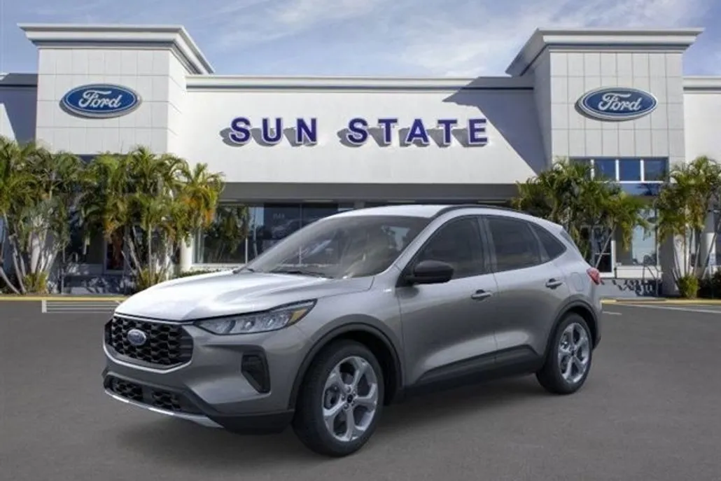 2025 Ford Escape ST-Line photo 1