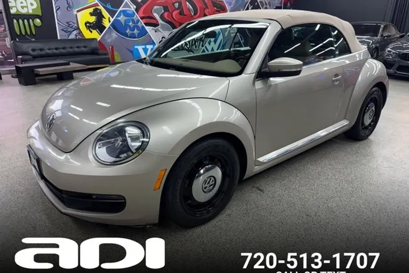 2019 Volkswagen Beetle Convertible Final Edition SEL photo 1