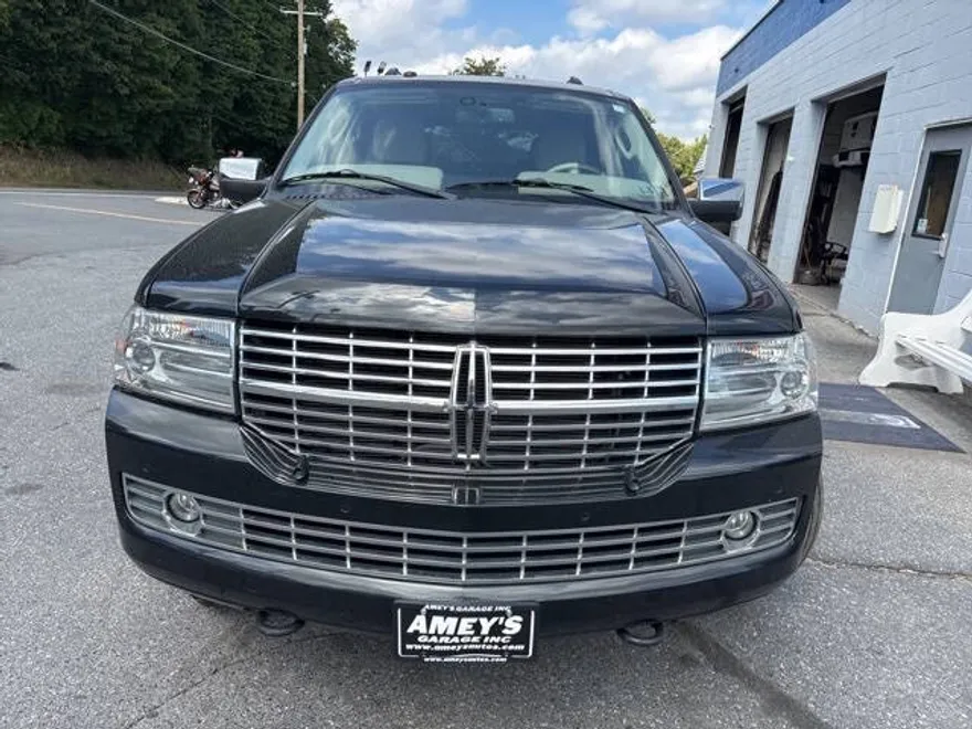 2013 Lincoln Navigator Base photo 1