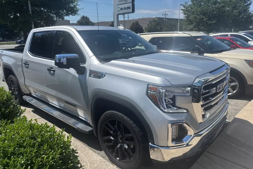 2021 Gmc Sierra 1500 SLT photo 1
