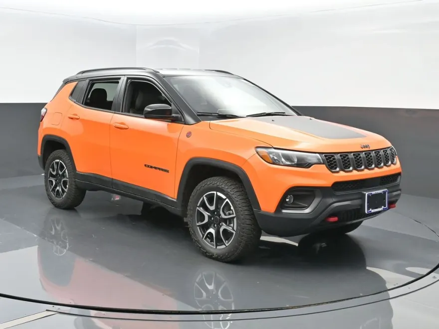 2026 Jeep Compass Trailhawk Sport photo 1