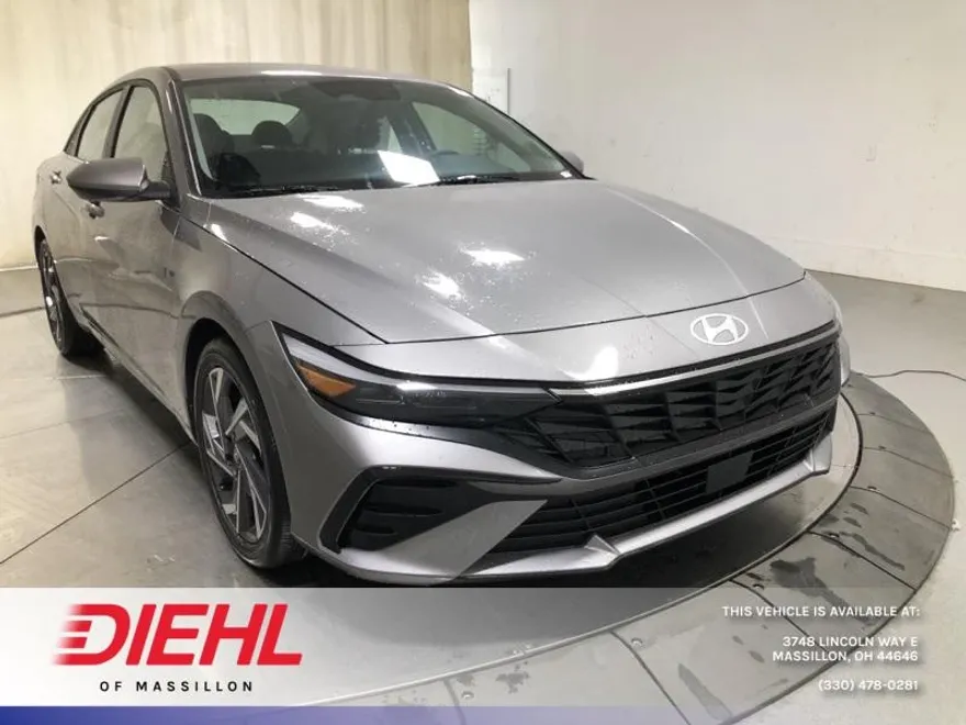 2025 Hyundai Elantra SEL Convenience photo 1