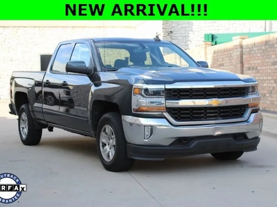 2018 Chevrolet Silverado 1500 LT photo 1