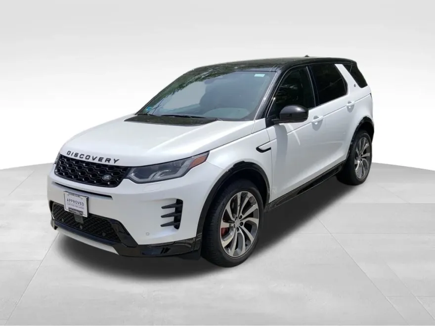 2024 Land Rover Discovery Sport SE photo 1