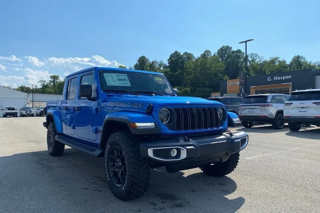 2025 Jeep Gladiator Sport photo 1