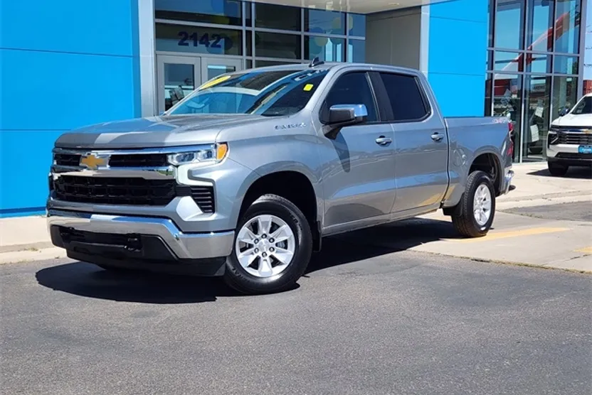2025 Chevrolet Silverado 1500 LT1 photo 1