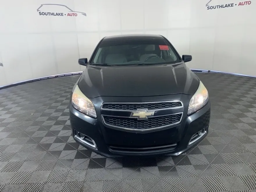 2013 Chevrolet Malibu 2LT photo 1