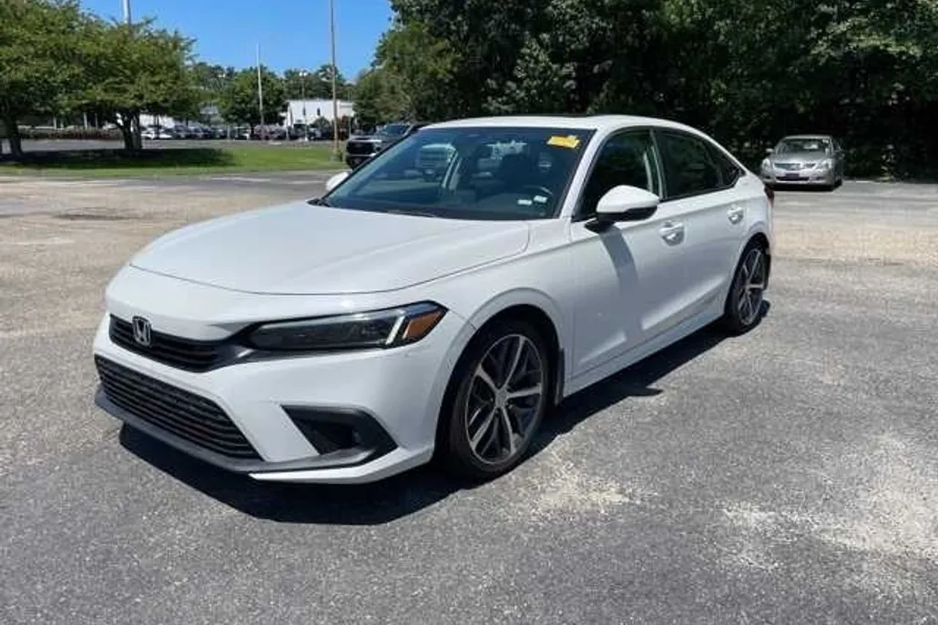 2022 Honda Civic Touring photo 1
