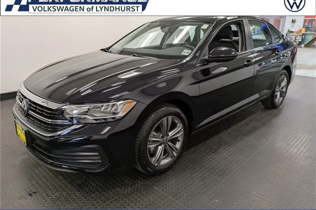 2024 Volkswagen Jetta 1.5T SE photo 1