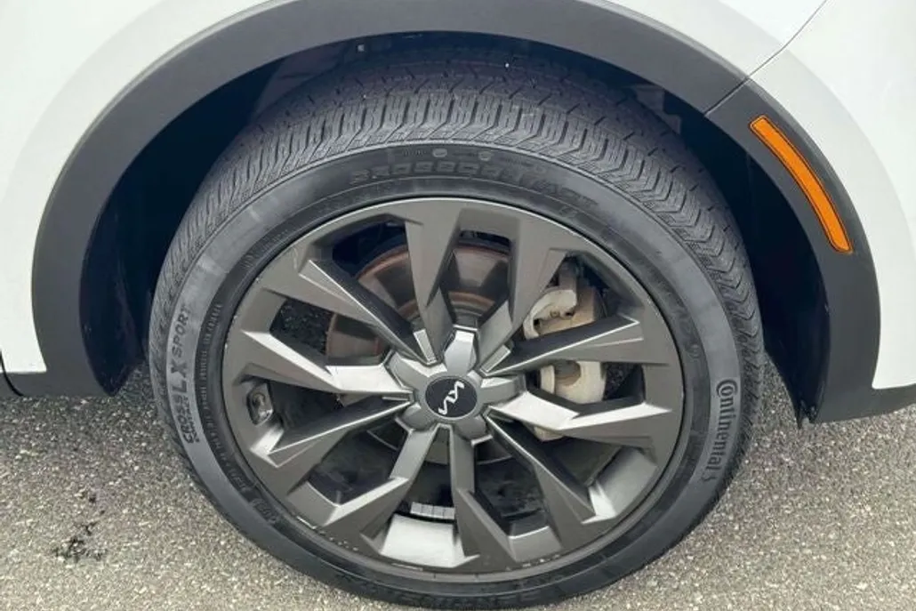 2023 Kia Sorento X-Line EX photo 1