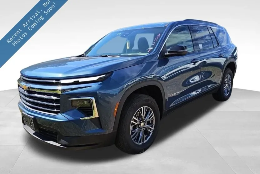 2025 Chevrolet Traverse photo 1