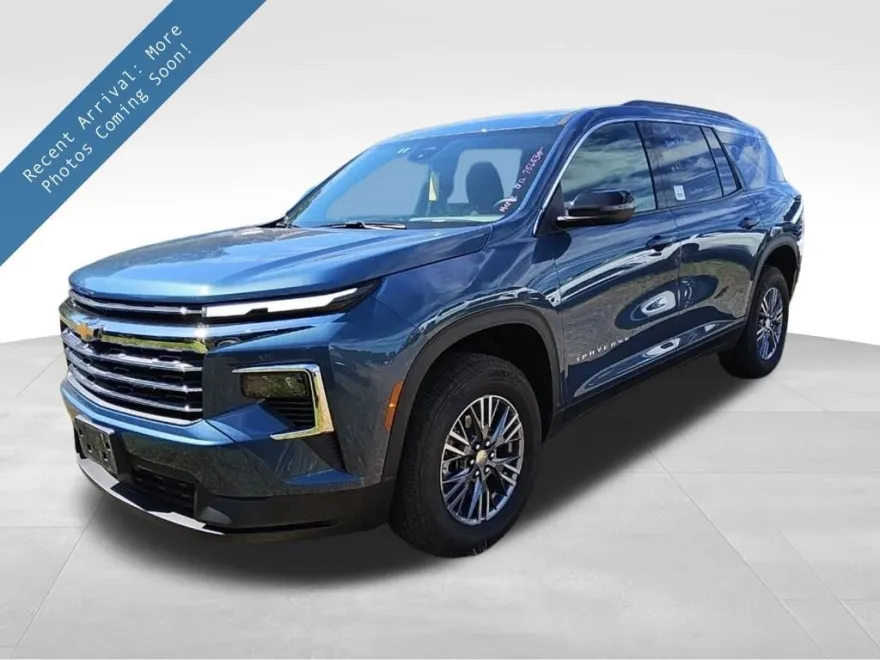 2025 Chevrolet Traverse photo 1