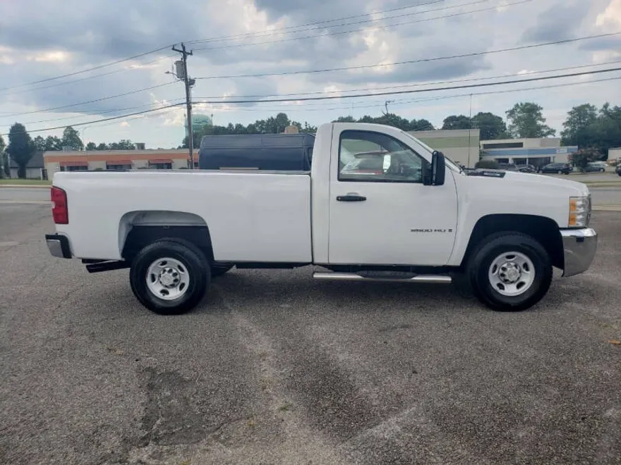 2009 Chevrolet Silverado 2500HD Work Truck photo 1