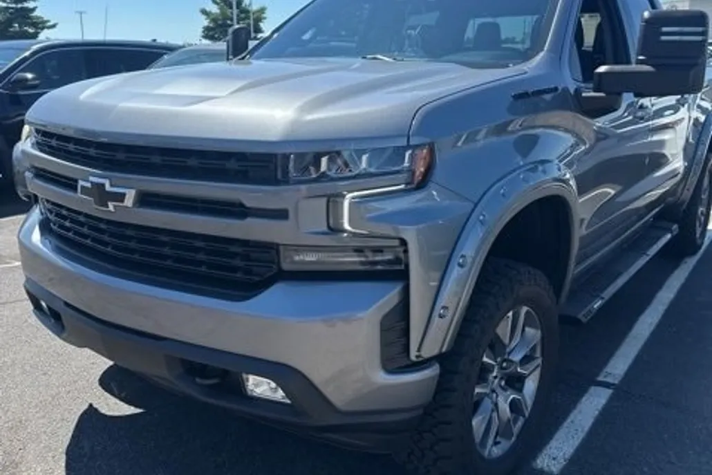 2022 Chevrolet Silverado 1500 RST photo 1