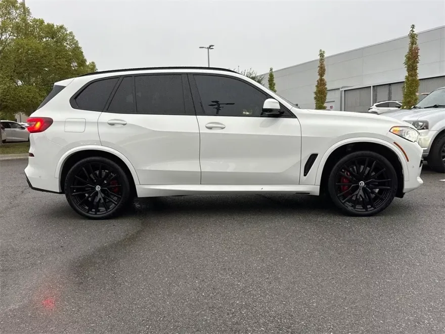 2023 Bmw X5 M50i photo 1