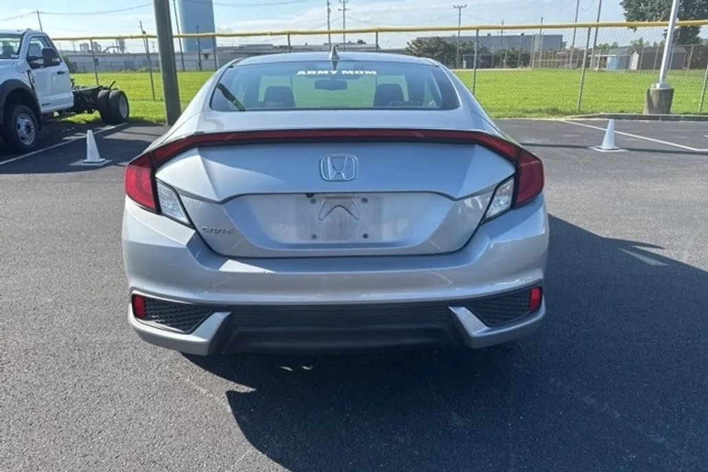 2019 Honda Civic EX photo 1