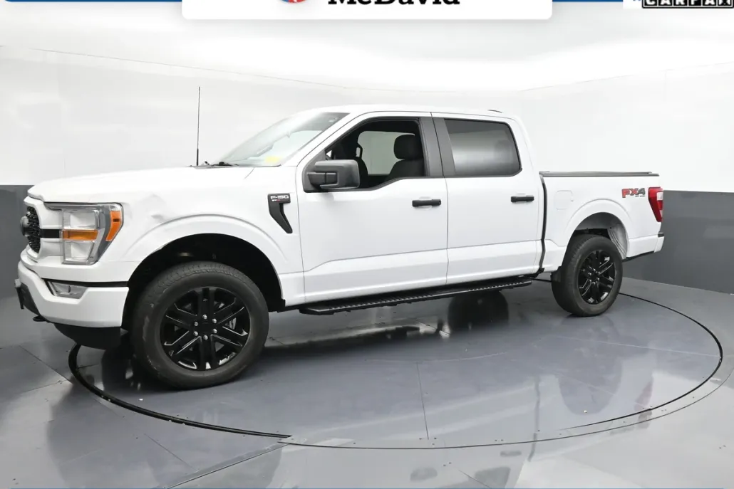 2022 Ford F-150 XL photo 1