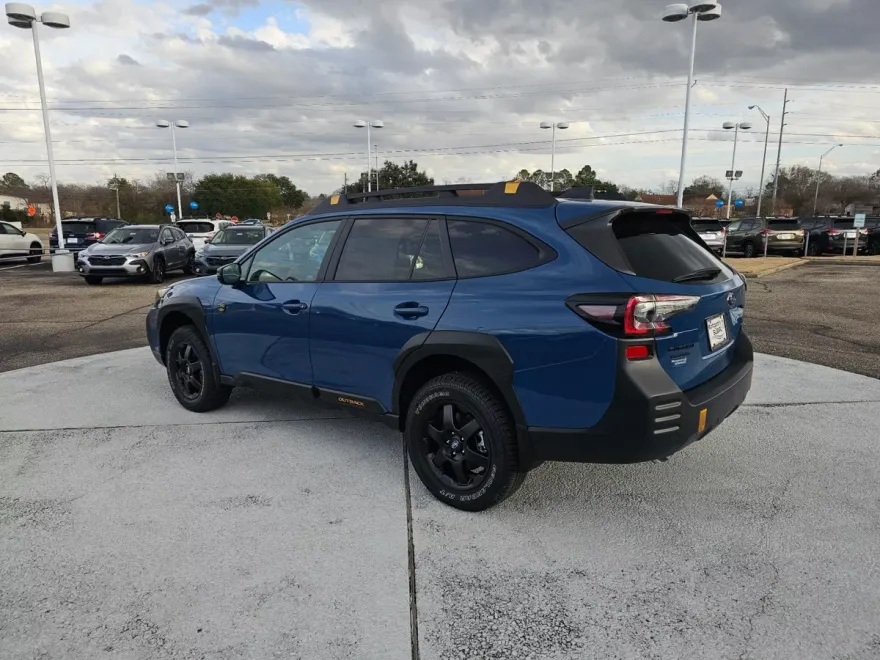 2025 Subaru Outback Wilderness photo 1