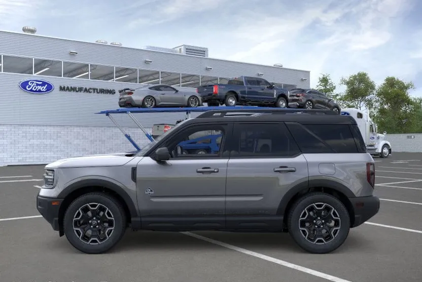 2025 Ford Bronco Sport Outer Banks photo 1